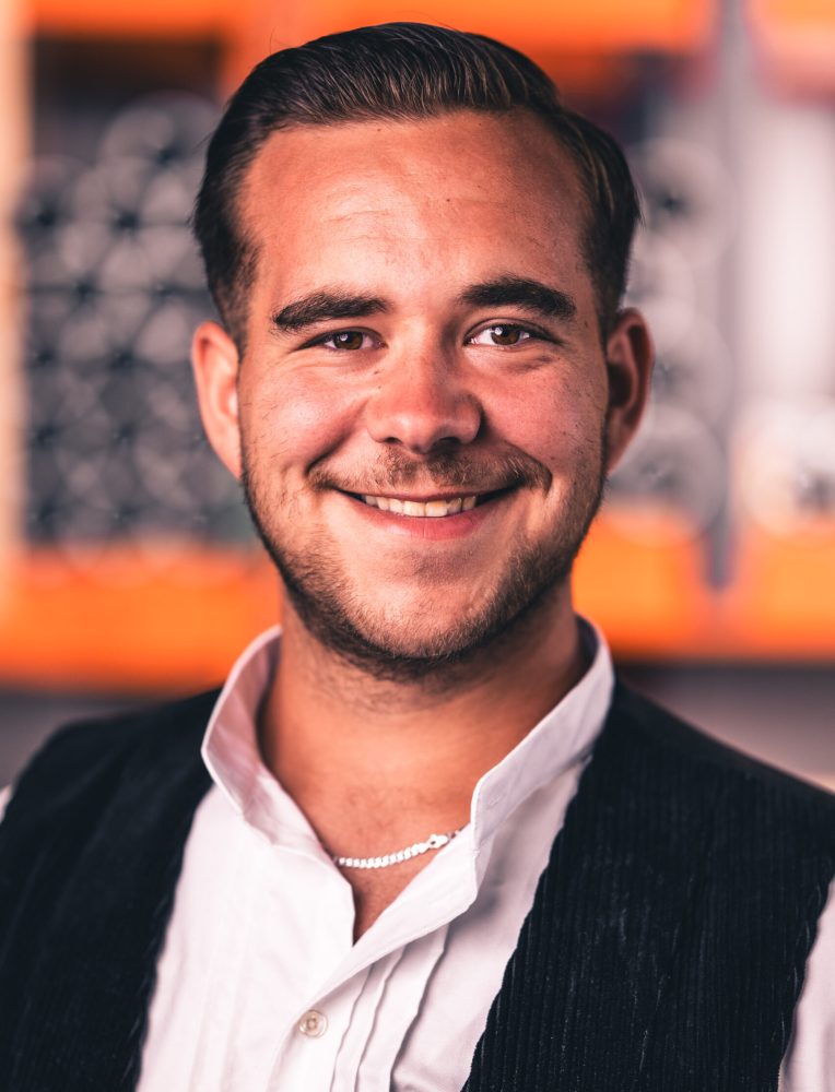 Tim Schäfer, Zimmermann